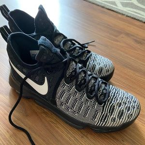 ✨Nike KD size 8 Men’s Boys Shoes✨